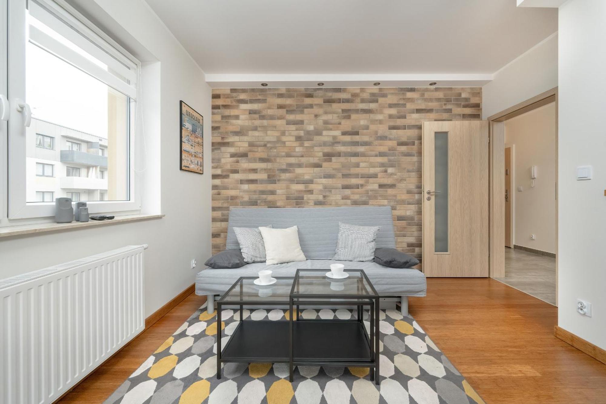 One Bedroom Apartment Nadodrze With Free Garage Wroclaw By Noclegi Renters Exterior foto